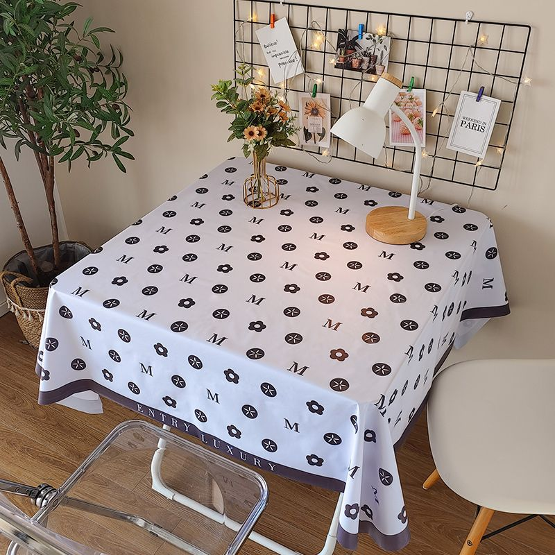 La nappe Wind est imperméable, résistante à l'huile, résistante aux brûlures et lavable, avec une nappe de table à manger légère et simple et un tapis de table basse._voghion.com