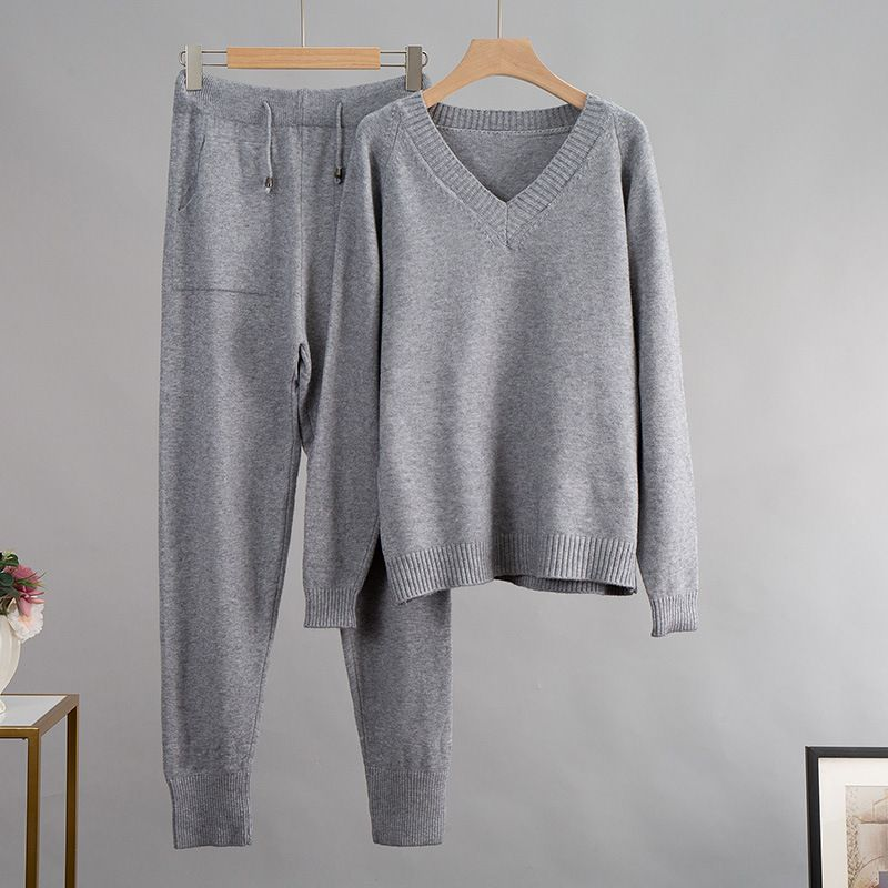 Maglione con scollo a V e pantaloni con tasche da donna, due pezzi_voghion.com