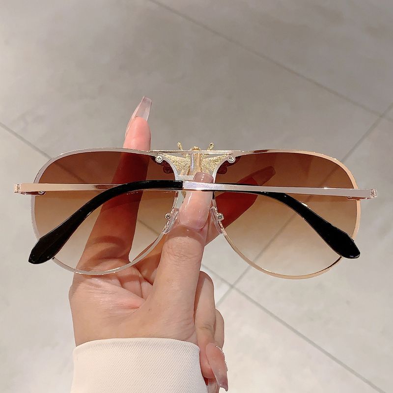 New Wind Bee Frog Fashion Metal Large Frame Internet Celebrity Same Style Sunglasses_voghion.com