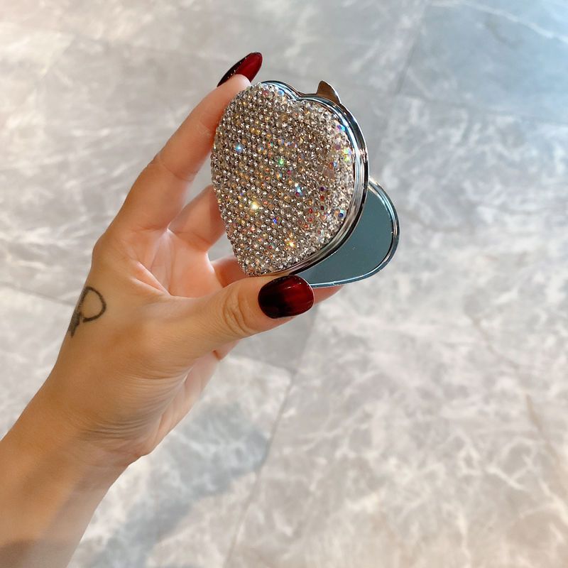 Mini specchio per il trucco a forma di cuore in stile coreano: specchio portatile bifacciale con dettagli di diamanti, regalo perfetto per le donne_voghion.com
