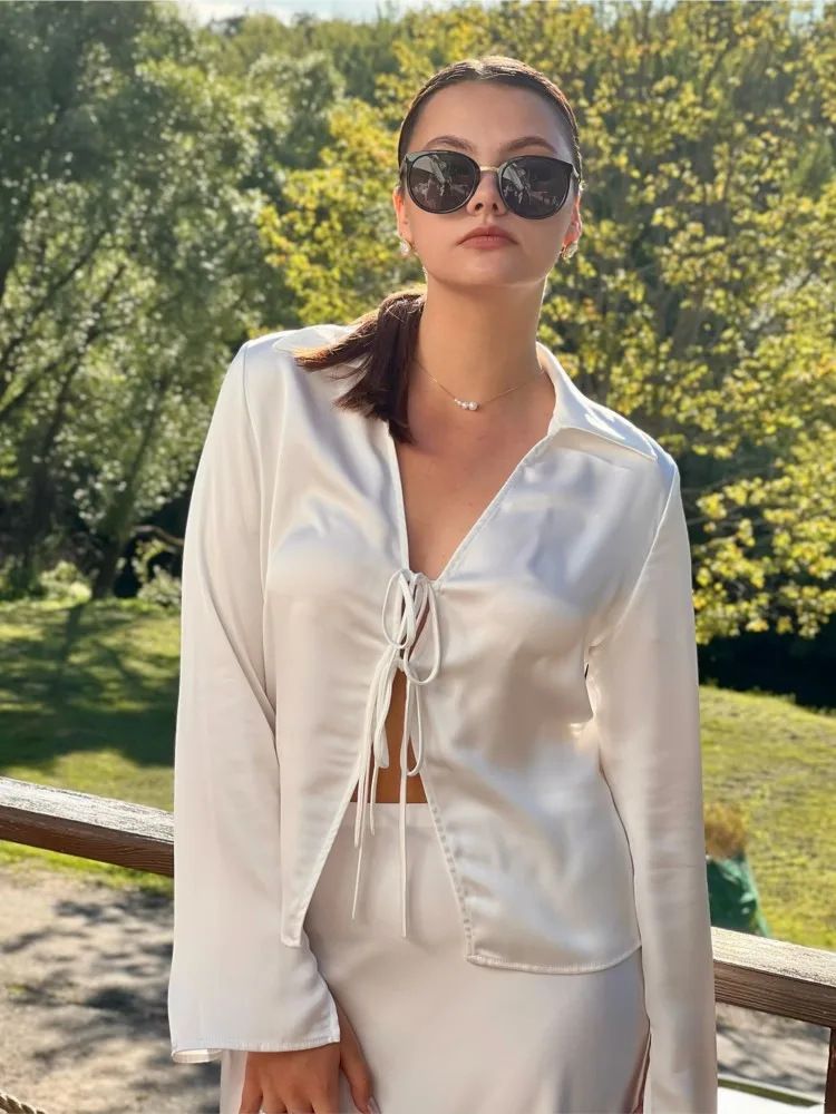 Elegante camicetta in raso con fiocco per donna – Camicia in poliestere elegante e comoda con maniche lunghe e colletto classico_voghion.com