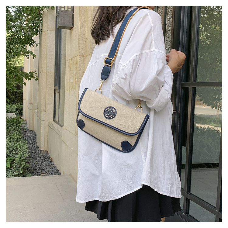Einfache Canvas-Tasche Damen 2023 grenzüberschreitende neue trendige Mode kleine quadratische Tasche Nische hochwertige strukturierte Schulter-Umhängetasche_voghion.com