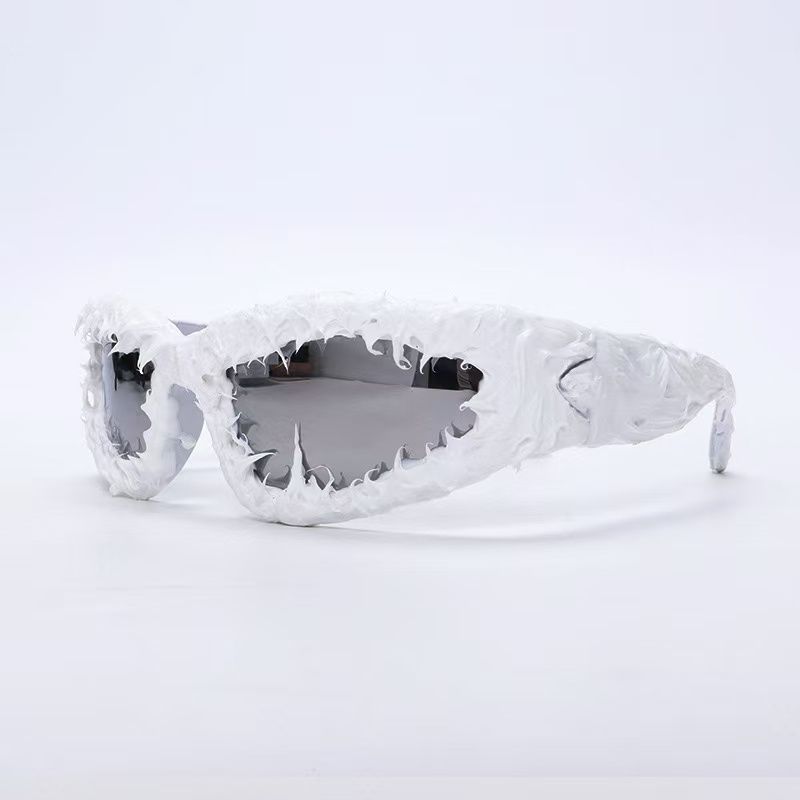 Handgefertigte Avantgarde-Sonnenbrille aus Harz, neuer amerikanischer Stil, hübsche Persönlichkeit, Y2K-Mode, High-End-Design, dunkel, cool_voghion.com