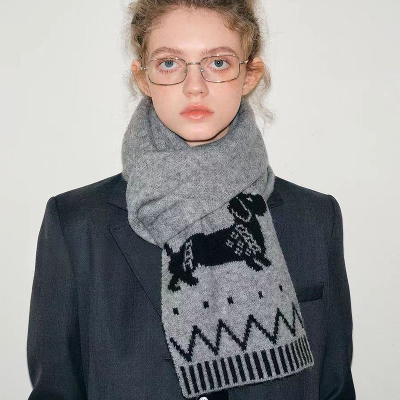 Sciarpa multifunzionale reversibile in maglia alla moda, nuova stagione invernale 2025, stile da donna_voghion.com