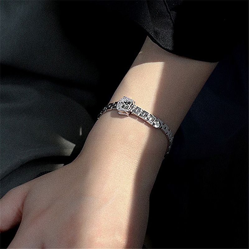 Bracciale a catena con fibbia regolabile per cintura da donna, in rame placcato oro con zirconi micro-pavé_voghion.com