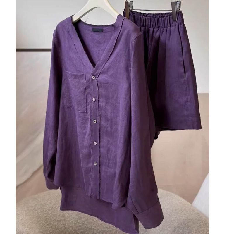 Abbigliamento donna 2024 nuovo temperamento abito estivo ampio e attillato con un set completo di pantaloncini viola in ramia e completo in due pezzi per donna_voghion.com