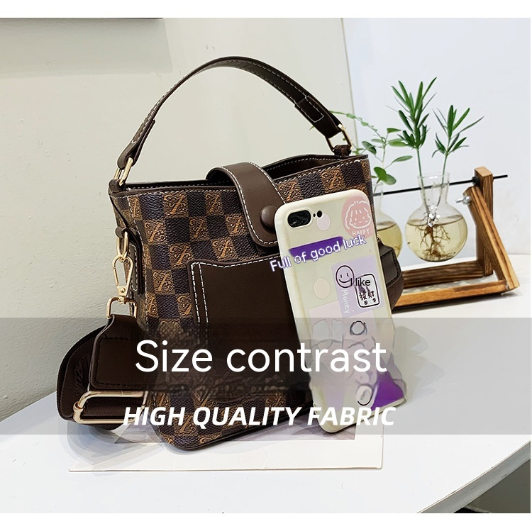 Een niche-designtas voor vrouwen, de nieuwe mode van dit jaar, retro-temperament, veelzijdige brede schouderband, retro-crossbody-emmertas_voghion.com