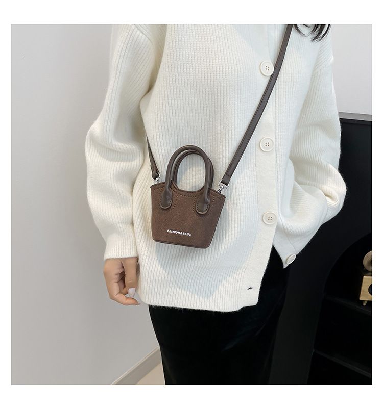 Borsa a secchiello da donna, alla moda, con tracolla monospalla, stile Candy Lover, con rossetto, da portare a spalla, rossa_voghion.com