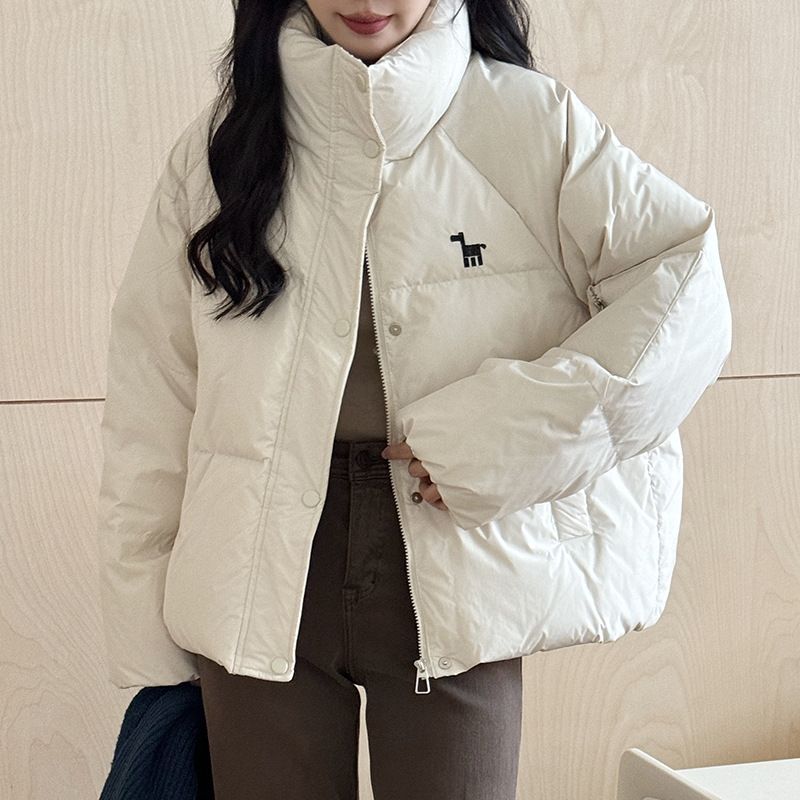 Doudoune brodée pour femme – Manteau surdimensionné en duvet de canard style coréen avec col montant (noir/blanc/gris/taupe/rouge, taille unique)_voghion.com