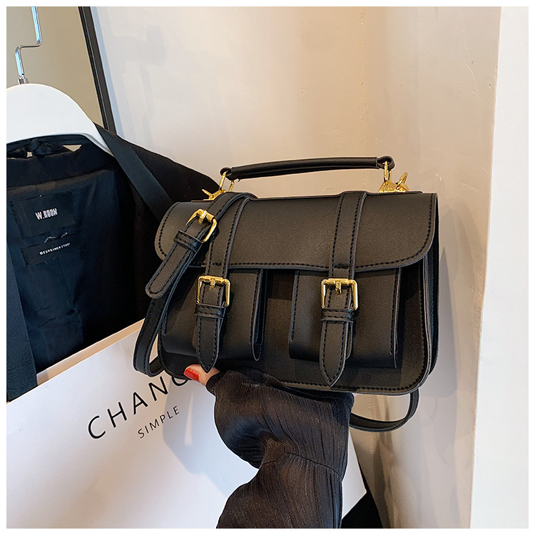 Niche Design High-end Bag Women's 2023 Summer New Fashion One-shoulder small square bag retro diagonal Cambridge bag_voghion.com
