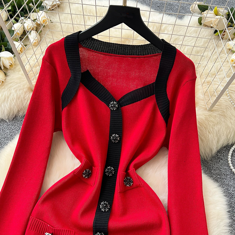 Abbigliamento da donna Vestito lavorato a maglia da donna francese, invernale, retrò, con contrasto di colore, colletto quadrato, vita, bottone in metallo, maglione_voghion.com