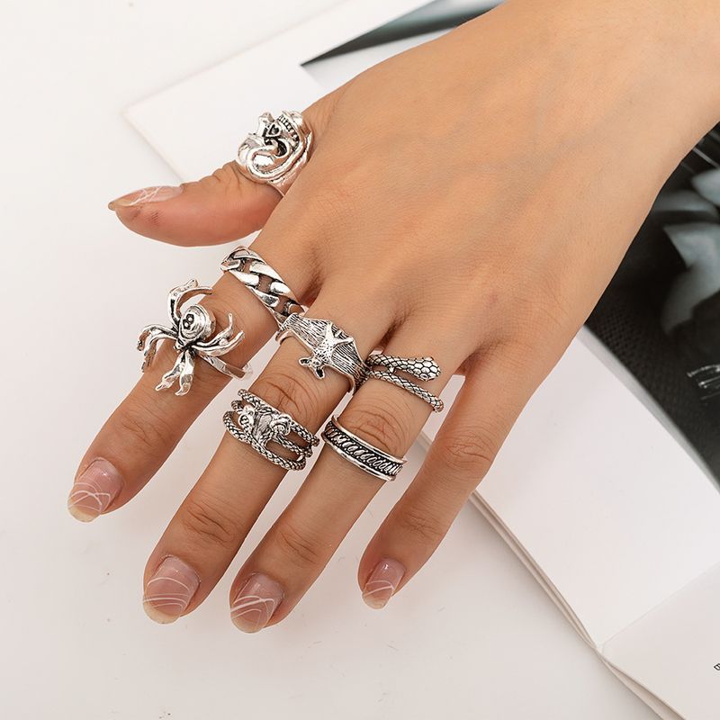New Personalized Number 8 Skull Spider Bat Snake Animal 7-Piece Ring Set_voghion.com