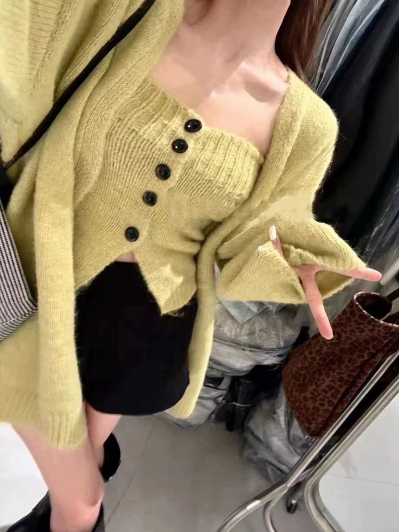 Ensemble deux pièces chic de style coréen : bralette en tricot épais à un bouton + cardigan oversize en laine d'alpaga (plusieurs couleurs)_voghion.com
