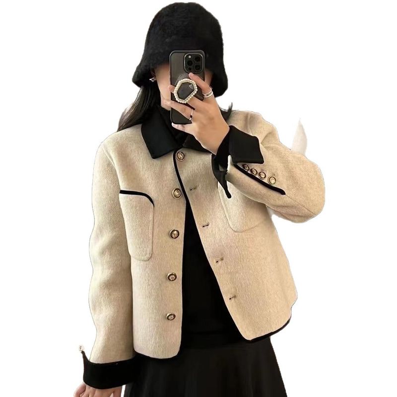 Cappotto corto da donna in finto cashmere double-face con bottoni dorati, capospalla in tweed petite, primavera e autunno_voghion.com