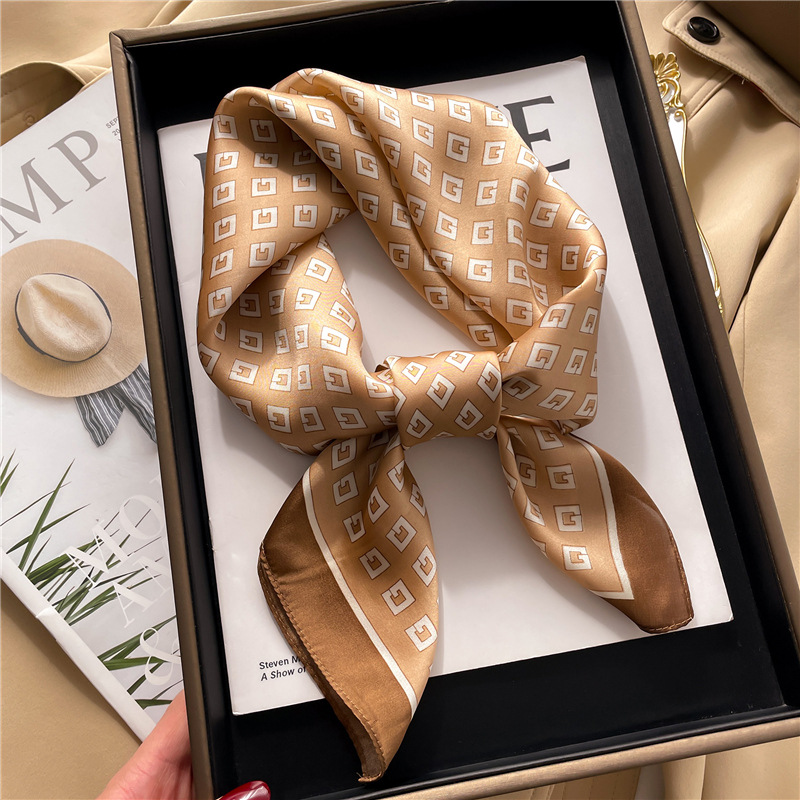 Bufanda con letra G de seda de imitación fina para primavera/verano, pañuelo cuadrado versátil, pañuelo para lazo para mujer de negocios, bufanda Simple de lujo_voghion.com