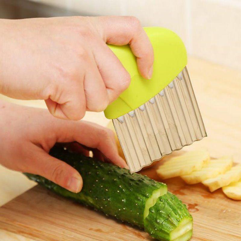 Kūrybinis namų virtuvės nerūdijančio plieno bulvių pjaustyklė bulvytės pjaustytos gofruotos bulvės pjaustymo peilis bangos peilis_voghion.com