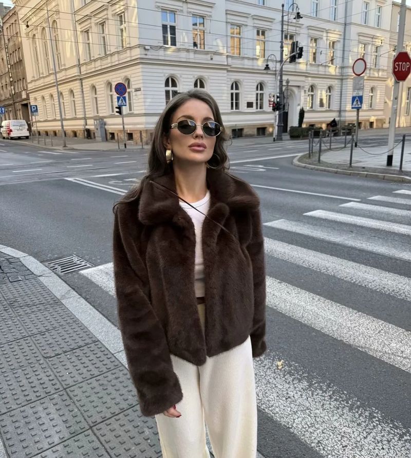 Damenbekleidung Kunstpelzmantel Damenmode Kurzjacke - Weicher Nerzähnlicher Plüsch, Elegantes Revers, Streetwear Chic (XS/S/M/L, Kaffeebraun)_voghion.com