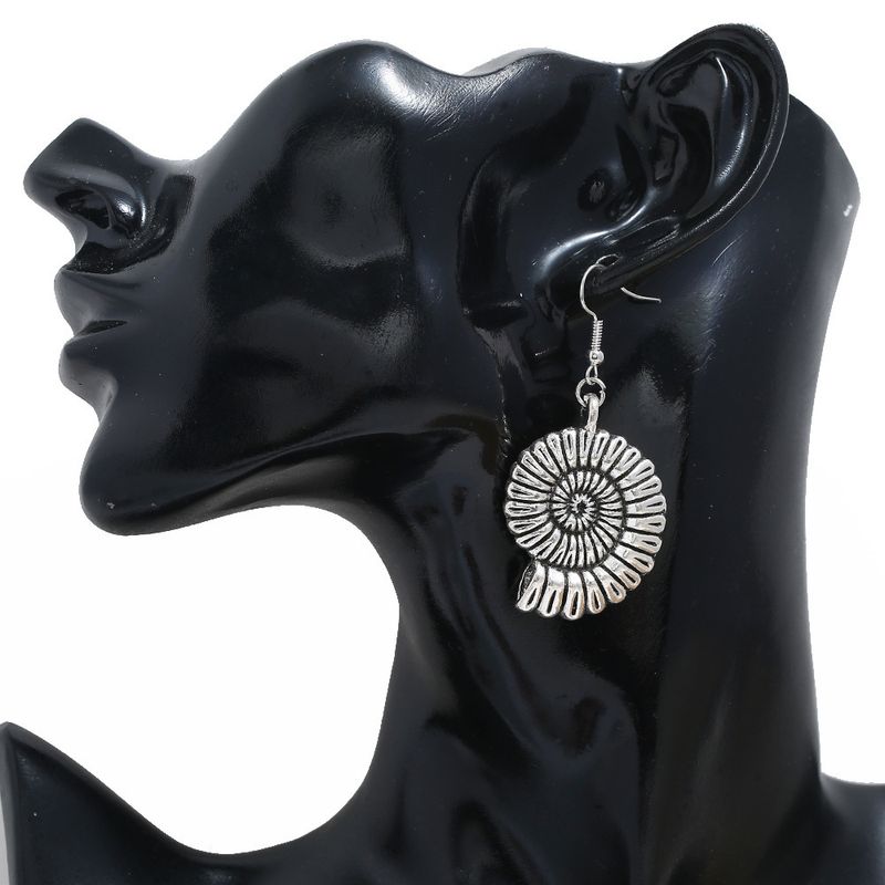 Earrings fashion hot-selling new products Creative retro simple three-dimensional texture conch ear hook earrings_voghion.com
