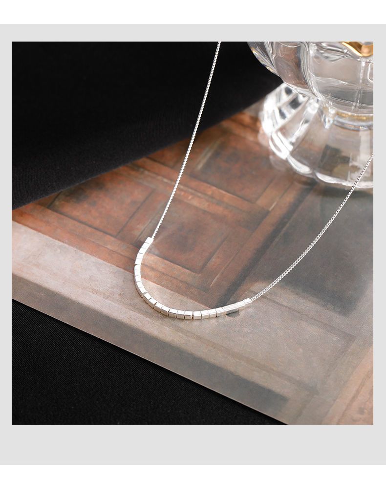 Sterling Square Geometric Necklace For Women, Light Luxury, High-End Feel, Niche Design, Fragmented Silver Collarbone_voghion.com
