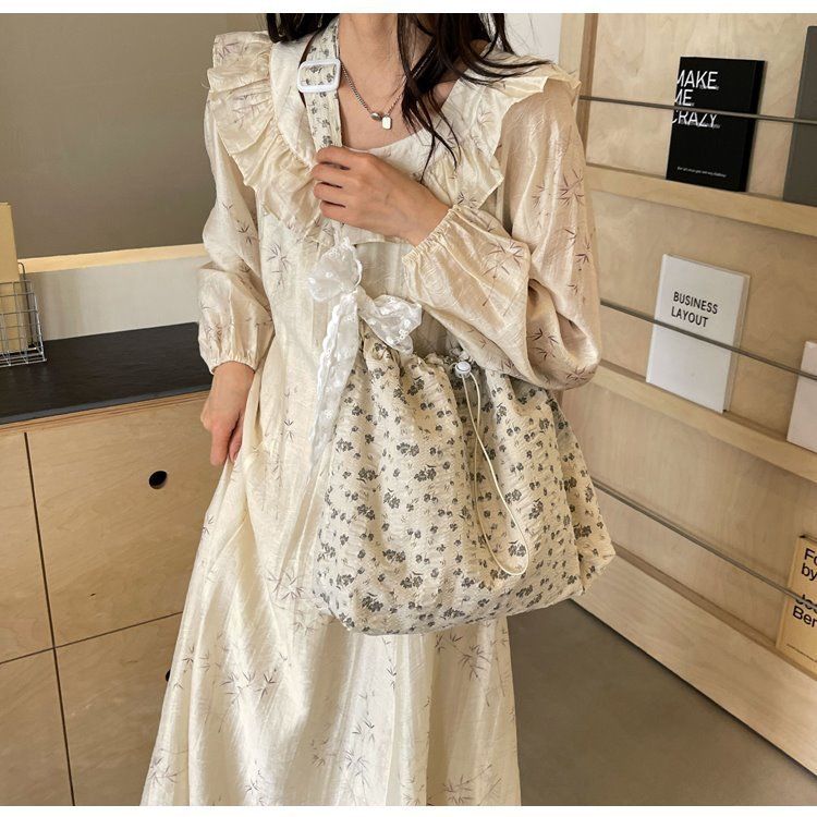 Fashion Flower Handbag Small Fresh Canvas Large Capacity Casual Shoulder Bag Leisure Fashion Hundred_voghion.com