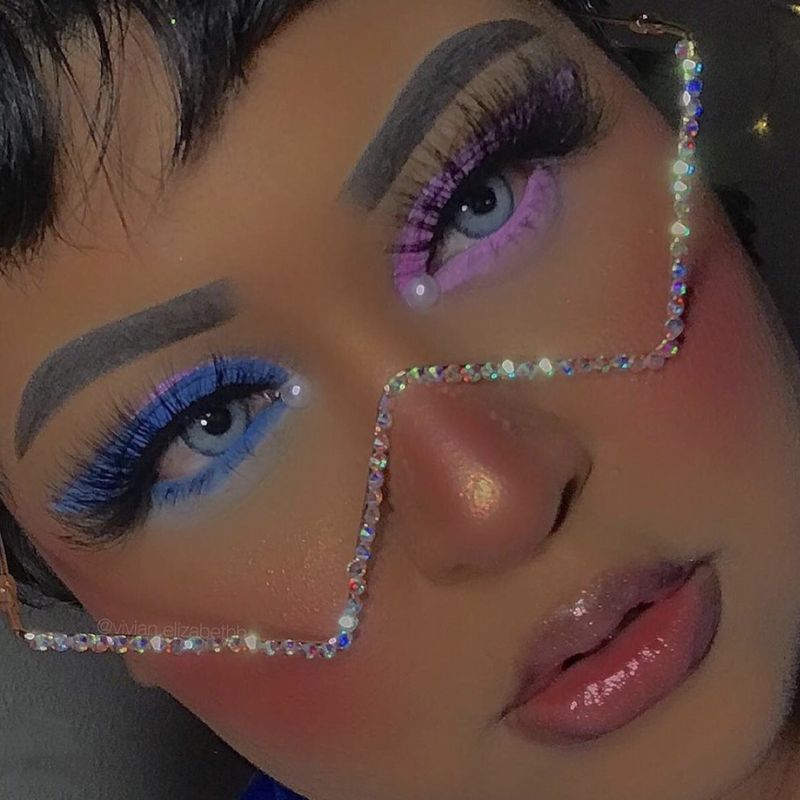 Montature per occhiali da donna, nuovo stile, montatura per occhiali in metallo con diamanti senza lenti, stile Ins, mezza montatura, montatura decorativa a forma di W per riprese in strada_voghion.com