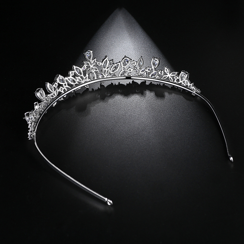 Elegante cerchietto per capelli da sposa con corona e zirconi, accessori per capelli da sposa floreali vintage per donna, tiara in rame realizzata a mano_voghion.com