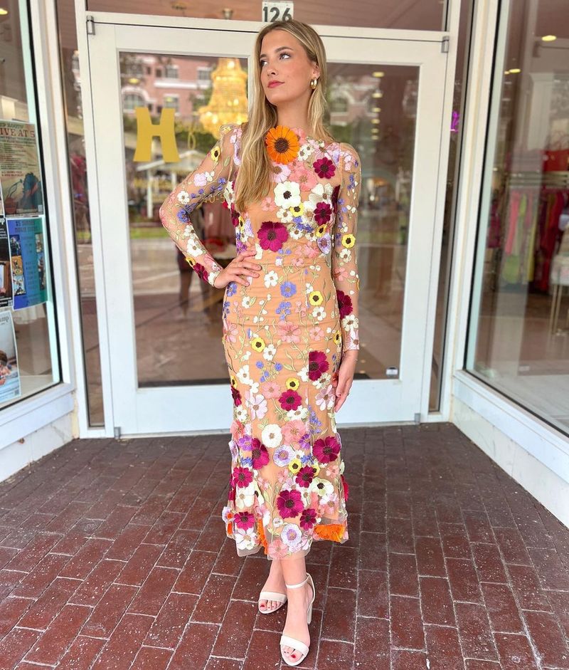 24 Spring/Summer Round Neck Colorful Three Dimensional Flower Embroidery Mesh Slimming Wrap Hip Tail Long Dress_voghion.com