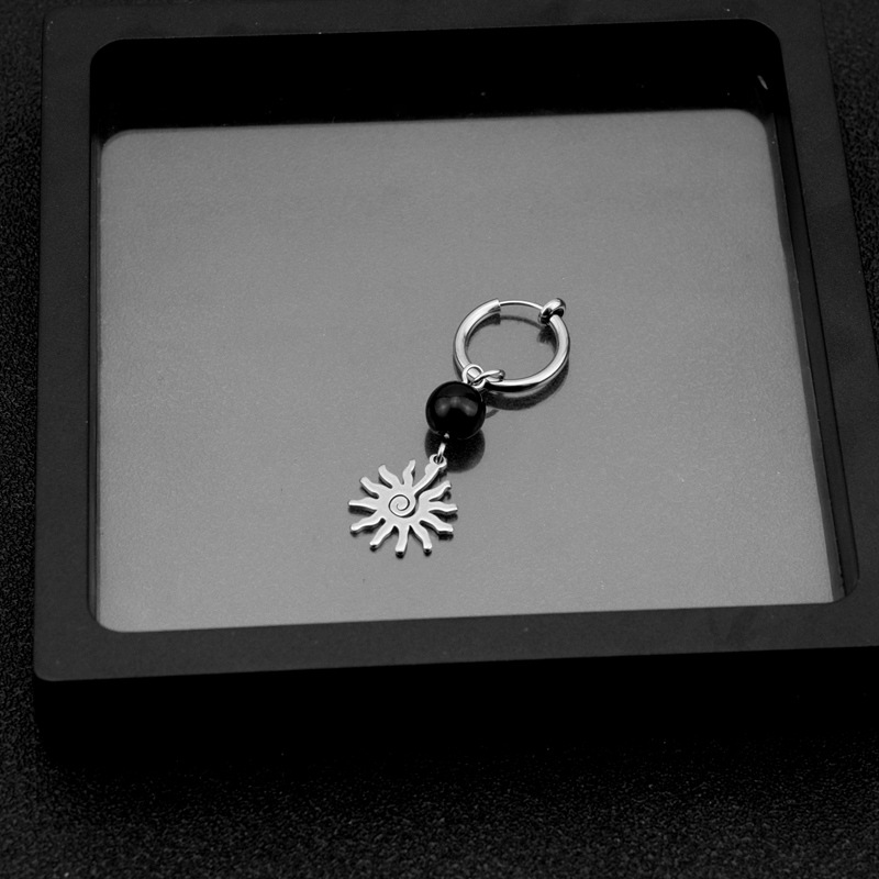 Orecchini di perle riflettenti con piccolo sole, ciondolo in acciaio inossidabile al titanio, hip hop, trendy e cool_voghion.com