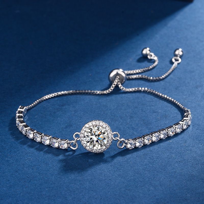 Neue quadratische runde Tasche im klassischen Stil mit vierblättrigem Kleeblatt-Armband, verstellbar, eingelegter Zirkon, vielseitiges Nischendesign für Damen_voghion.com