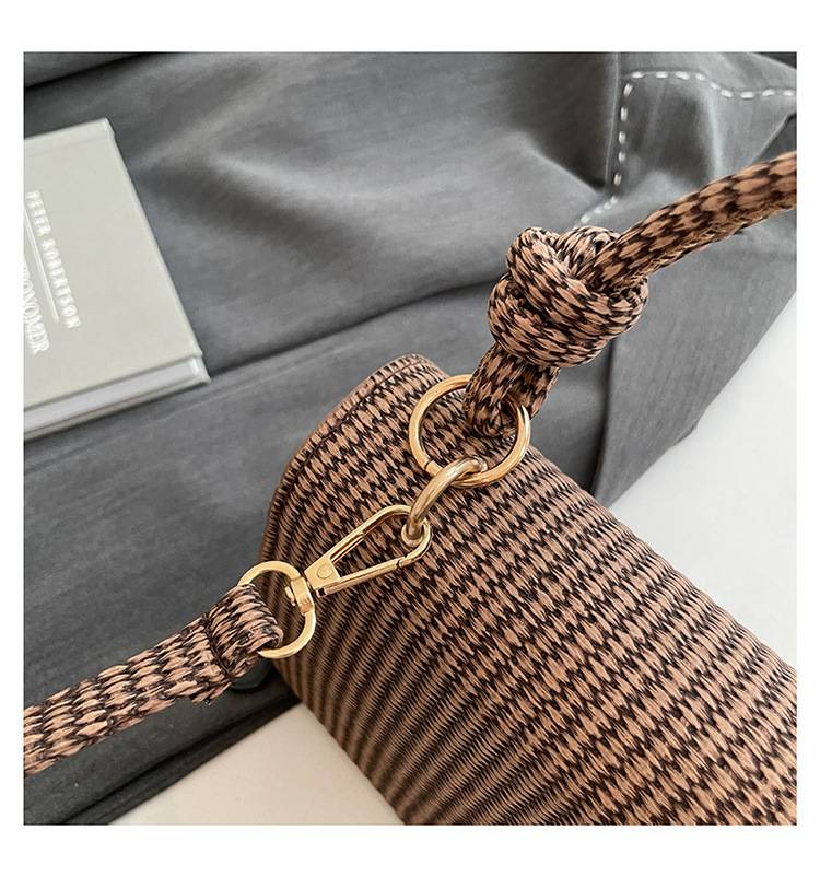 Mode im westlichen Stil Handtasche Tasche weibliche 2025 neue lässige einfache Schulter geschlungen Pendler kleine Tasche_voghion.com
