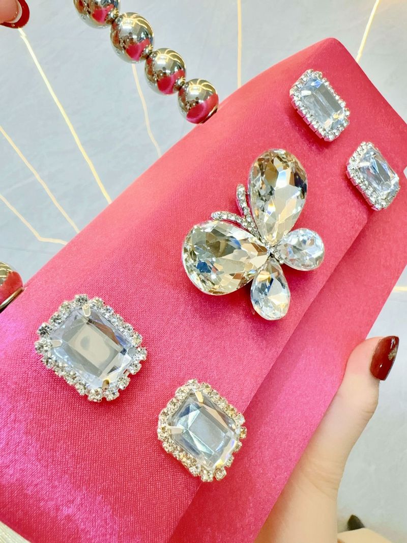 Borse da sera da donna Borsa a mano con diamanti incastonati a farfalla Borsa a mano con diamanti Piccola borsa quadrata da banchetto in raso di seta Borsa a tracolla per cena_voghion.com