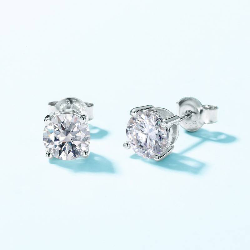 Shining 1ct S Sier Four Claw Inlaid With Colored Dias Moissanite Earrings Simple Style_voghion.com