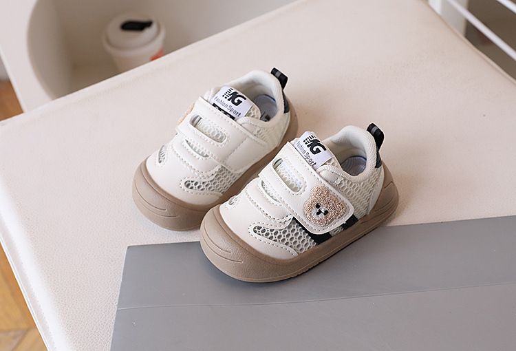 Zapatos para bebés y niños pequeños, novedad de verano 2025, de malla simple, transpirables, con punta cerrada, para niños, con diseño transfronterizo._voghion.com