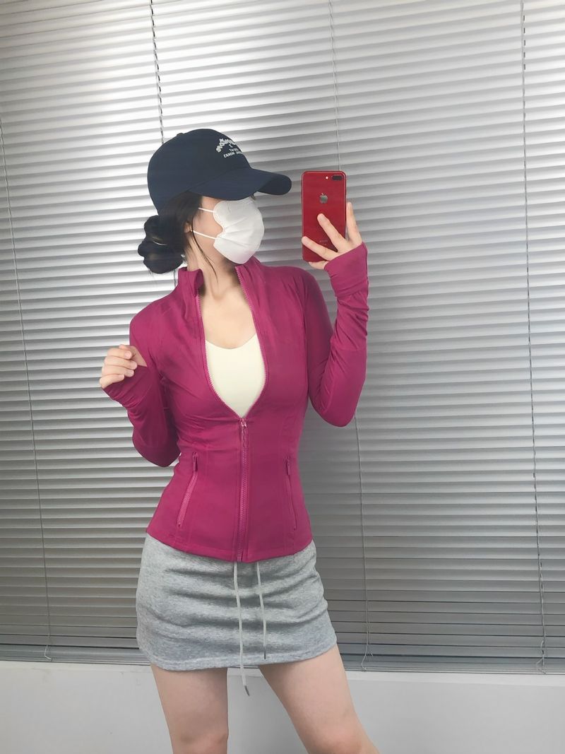 Giacca sportiva da donna con cerniera dorata, abbigliamento da yoga, top sportivo traspirante, abbigliamento fitness a maniche lunghe_voghion.com