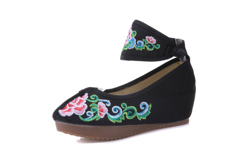 Tacchi alti, scarpe da ballo singole in tessuto ricamato con tacco inclinato all'interno, scarpe da donna primaverili e autunnali, stile etnico_voghion.com