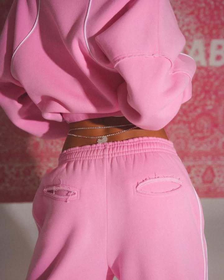 Completo da donna con felpa con cappuccio e pantaloni a gamba dritta con finiture a contrasto – Due pezzi streetwear oversize (4 colori) Completo coordinato urban athleisure_voghion.com