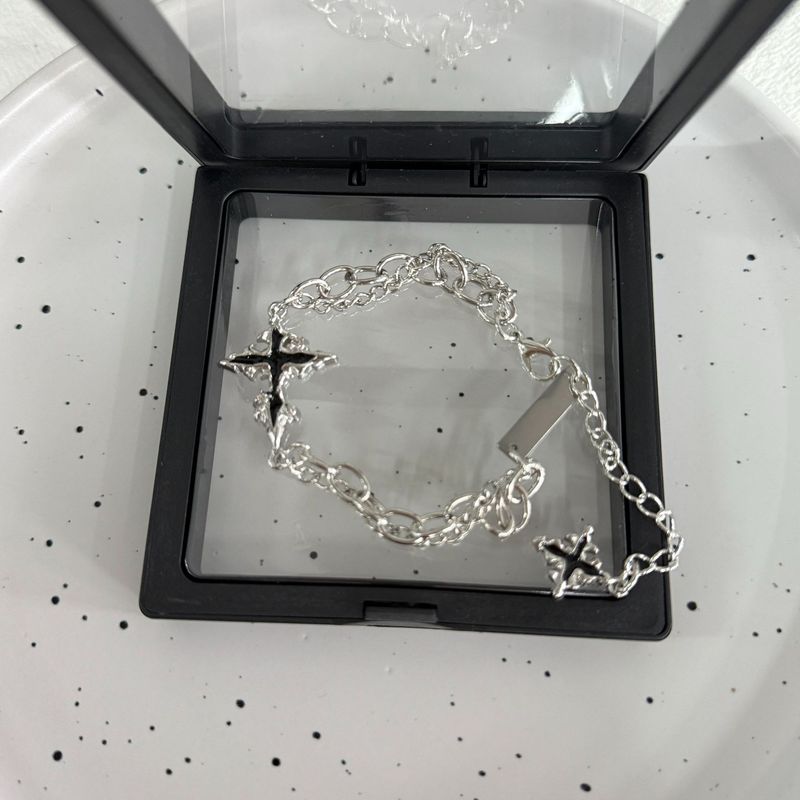 Dark Gothic Cross Armband Herren Vielseitiges, lichtechtes Design-Accessoire für Damen Trendy Nischen-Hip-Hop-Schmuck_voghion.com