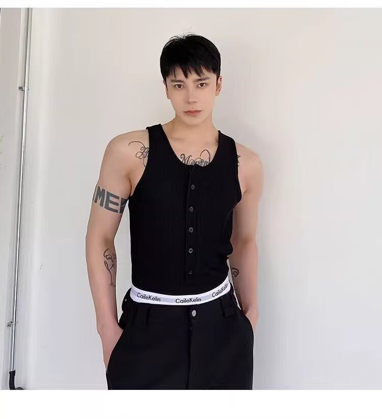 Sommer personalisierte Nische enge elastische Weste für Männer, trendiges einfarbiges Schnallendesign, ärmelloses Leibchen_voghion.com