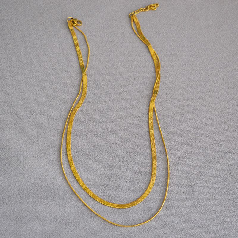 INS Japanese, Korean, Autumn And Winter Popular Simple Snake Bone Blade Double Layered Layered Strap Elegant Short_voghion.com