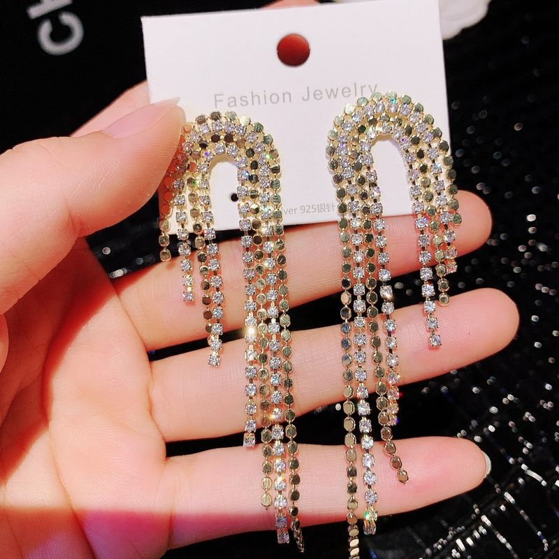 Nuovi orecchini eleganti da donna con paillettes intarsiate e diamanti, con nappa e aghi in argento di alta qualità_voghion.com