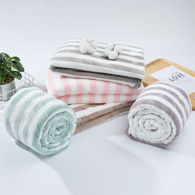 Korallenrotes, gestreiftes, einfarbiges Badetuch für Erwachsene, weiches und saugfähiges Handtuch_voghion.com