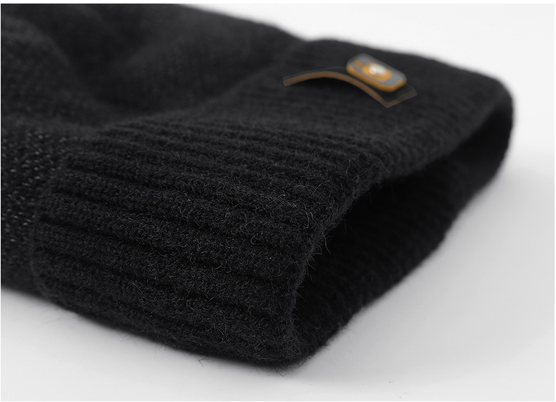 Winter hat plush knit hat autumn and winter wool hat winter hat letter label melon skin hat_voghion.com