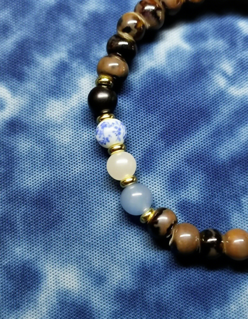 Bracelet en céramique Jingdezhen : bracelet de perles de style ethnique avec breloque de caractère, accessoire unique à porter au quotidien et à collectionner_voghion.com