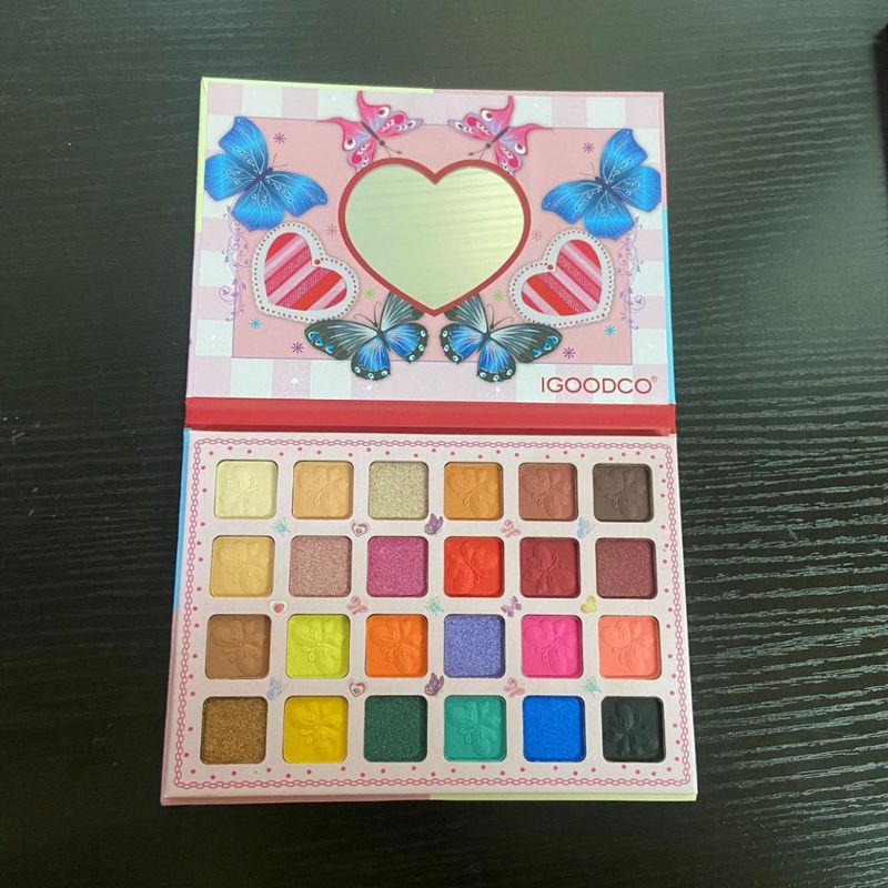Palette di ombretti da 24 colori per San Valentino | Set trucco opaco e scintillante | Regalo romantico per lei | Pigmentato a lunga tenuta_voghion.com