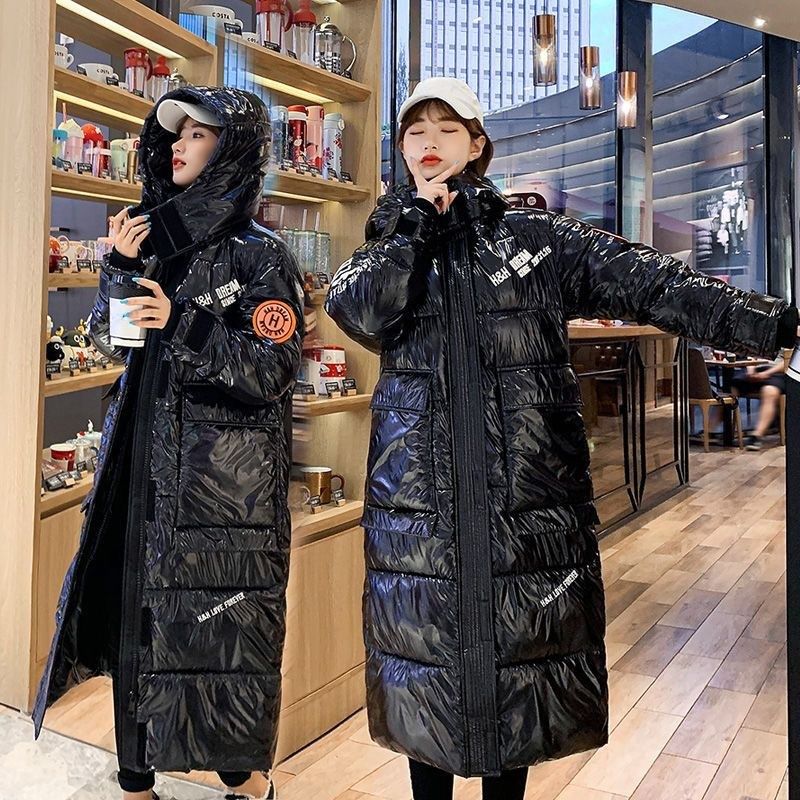 Piumino lungo lucido senza lavaggio – Parka invernale da donna con cappuccio staccabile (S-2XL, lunghezza al ginocchio, fodera termica, resistente all'acqua, vestibilità oversize)_voghion.com