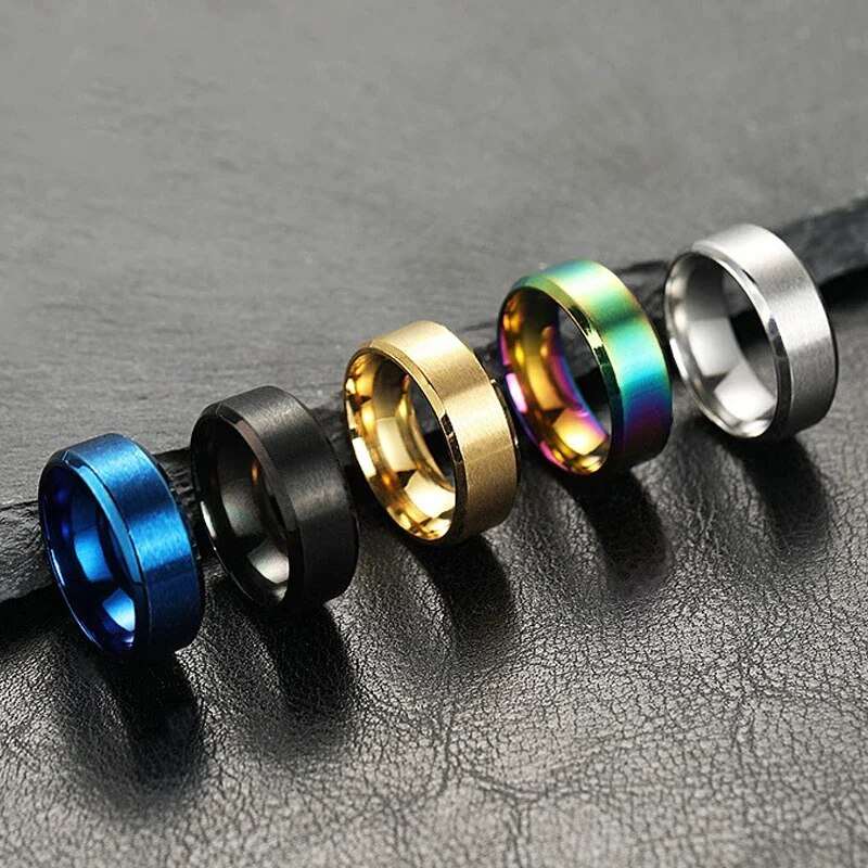 Anelli in acciaio inossidabile opaco blu argento colorato per uomo e donna, con ciondolo con nome inciso personalizzato_voghion.com
