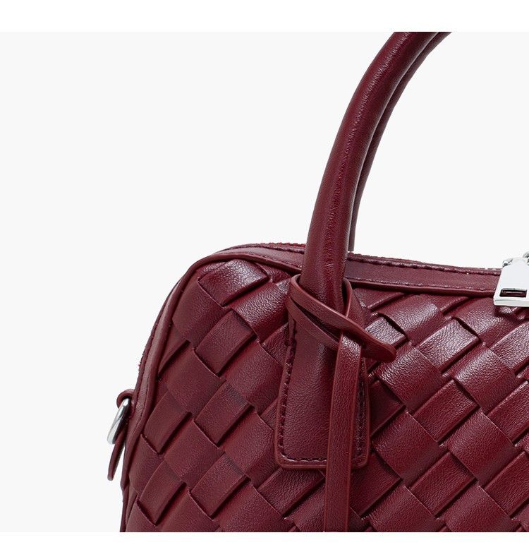 Borsa a tracolla da donna in pelle vegana intrecciata, piccola, con tracolla regolabile e rimovibile, disponibile in vari colori._voghion.com