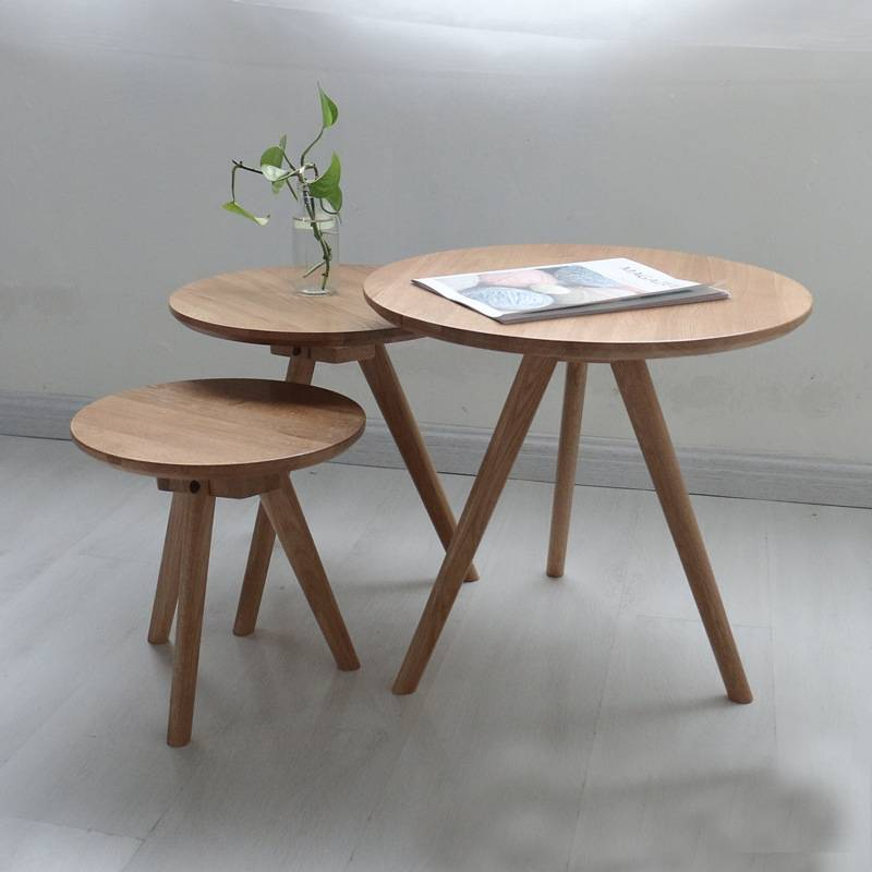 Petite table ronde de style nordique en bois massif avec bord en chêne blanc, table basse de balcon moderne et simple_voghion.com