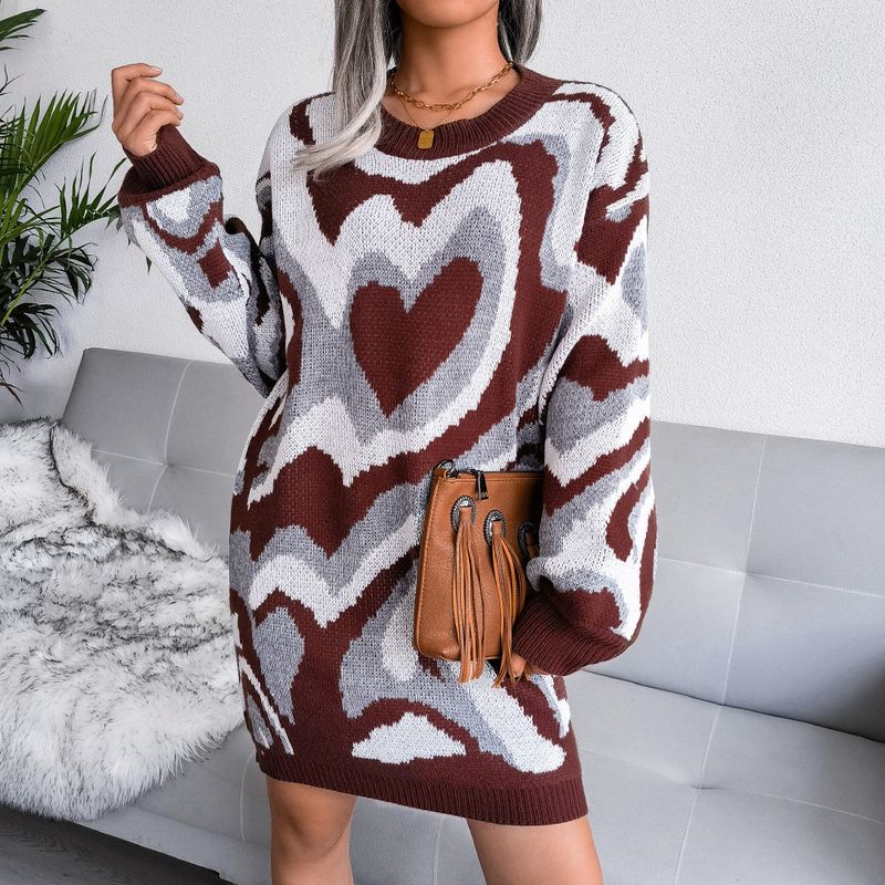 Abito lavorato a maglia con cuore color block autunno inverno 2022, moda donna_voghion.com