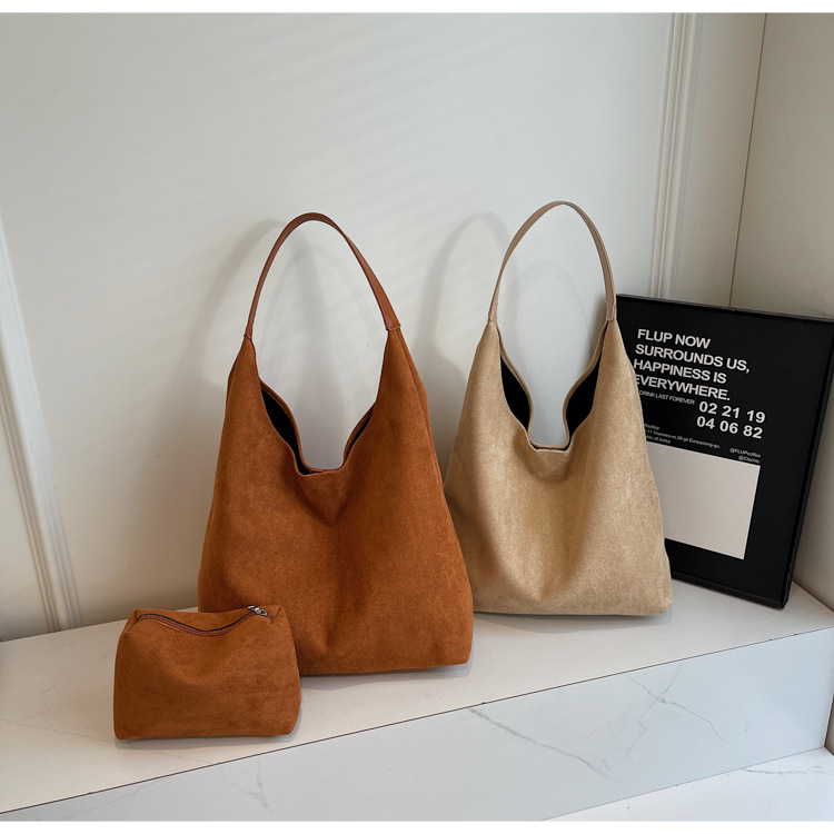 Relaxed Large Capacity Bag For Women, New Style For Autumn And Winter 2024, Commuter Shoulder Bag, Suede Plush Tote Bucket Bag._voghion.com